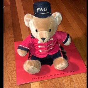 Must Go‼️ NWOT FAO Schwarz Soldier Teddy Bear. Read Description Below 👇